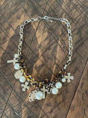 Vintage Gold-Tone Tortoiseshell Charm Necklace with Pearl Accents